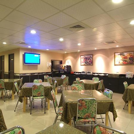 Tong Bing Express Hotel Hsichu-stad Buitenkant foto