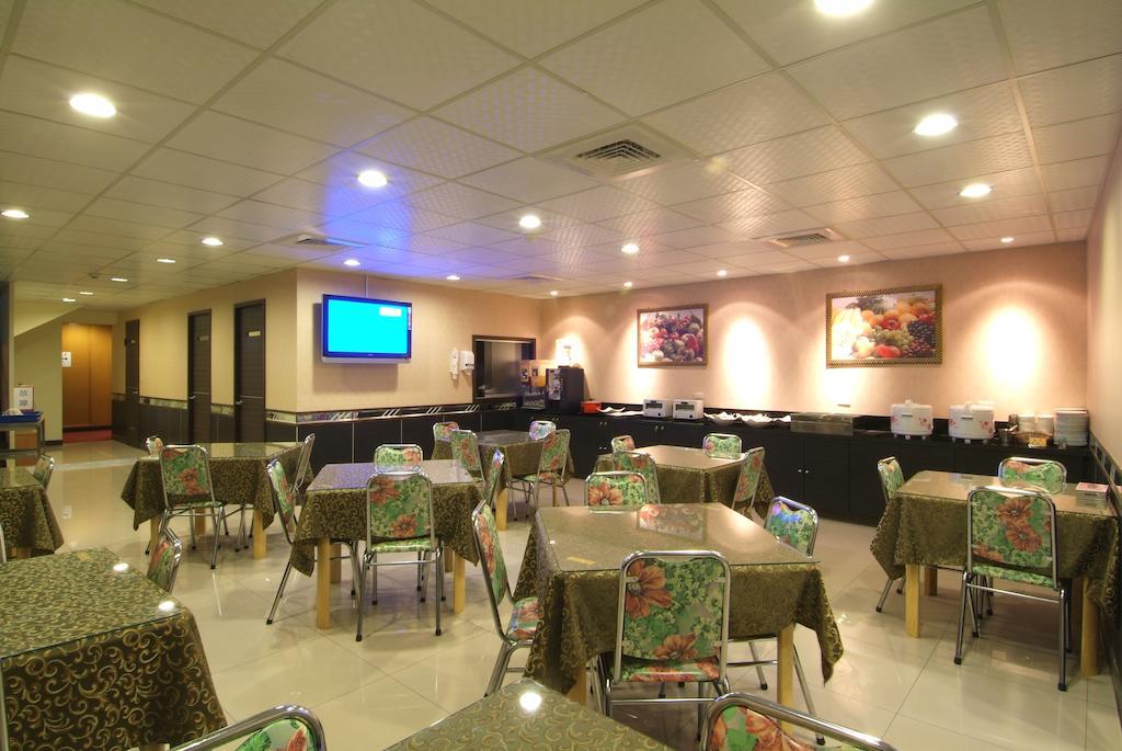 Tong Bing Express Hotel Hsichu-stad Buitenkant foto
