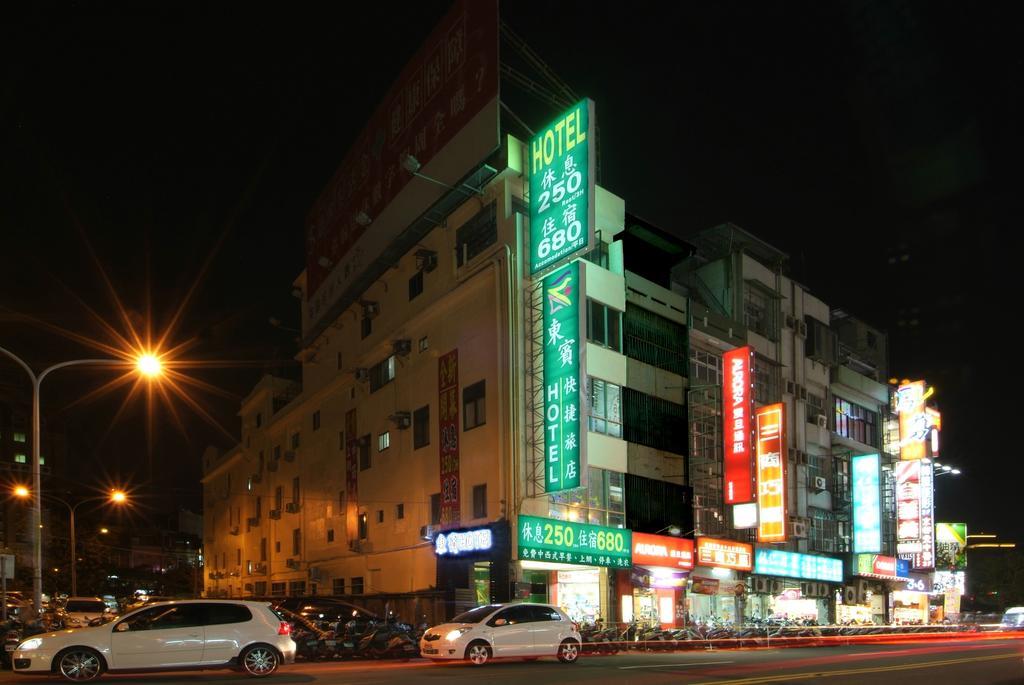 Tong Bing Express Hotel Hsichu-stad Buitenkant foto
